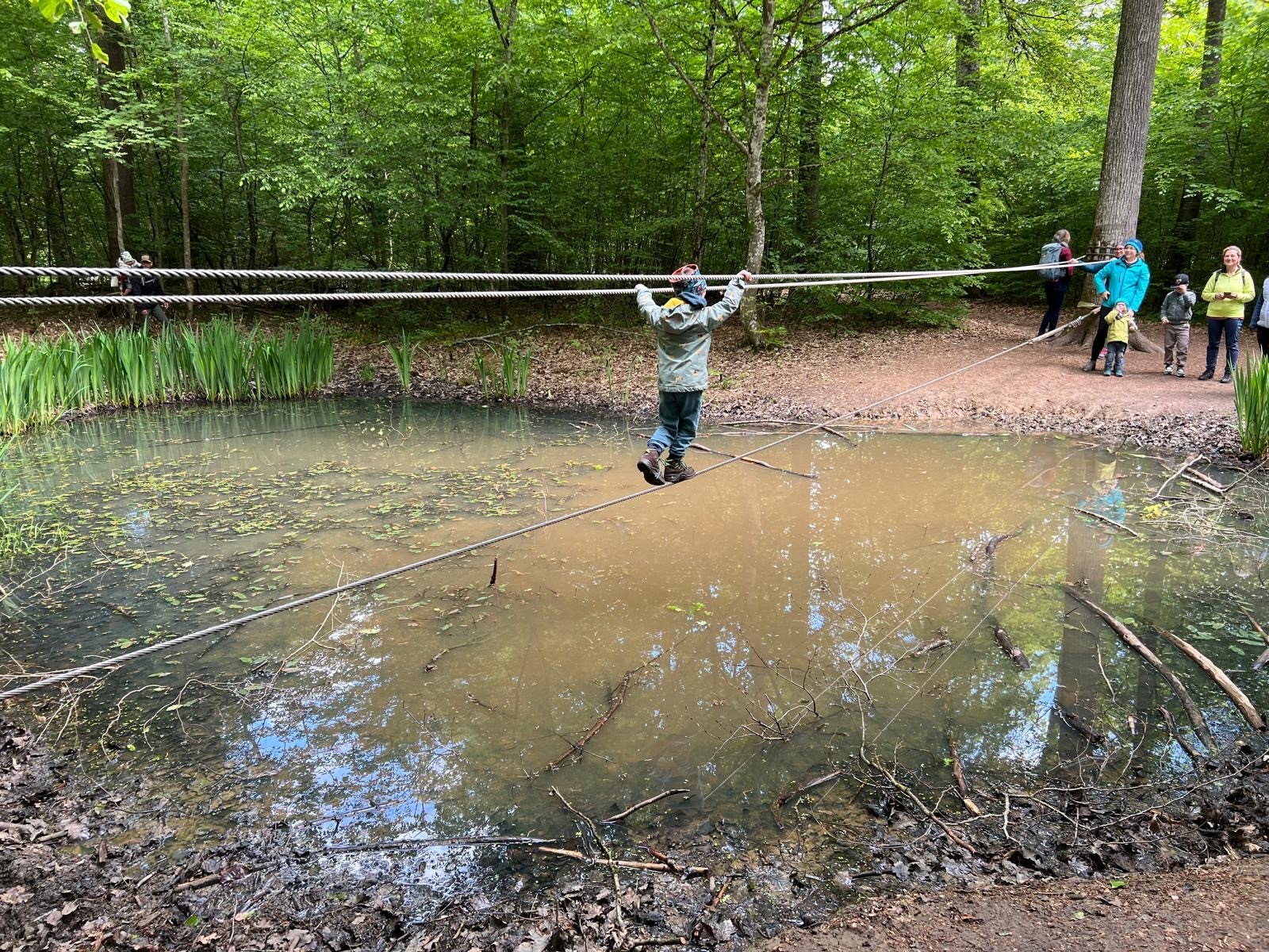 Familiengruppe im Walderlebniszentrum Schernfeld